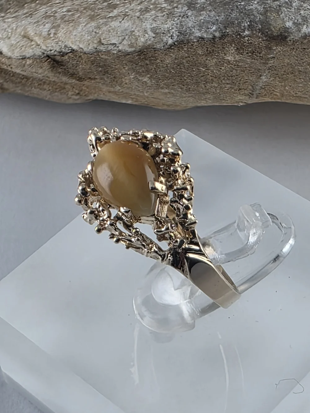 14K Yellow Gold Tiger Eye Cocktail Ring Size 8.25, Solid Gold! 👌🎁